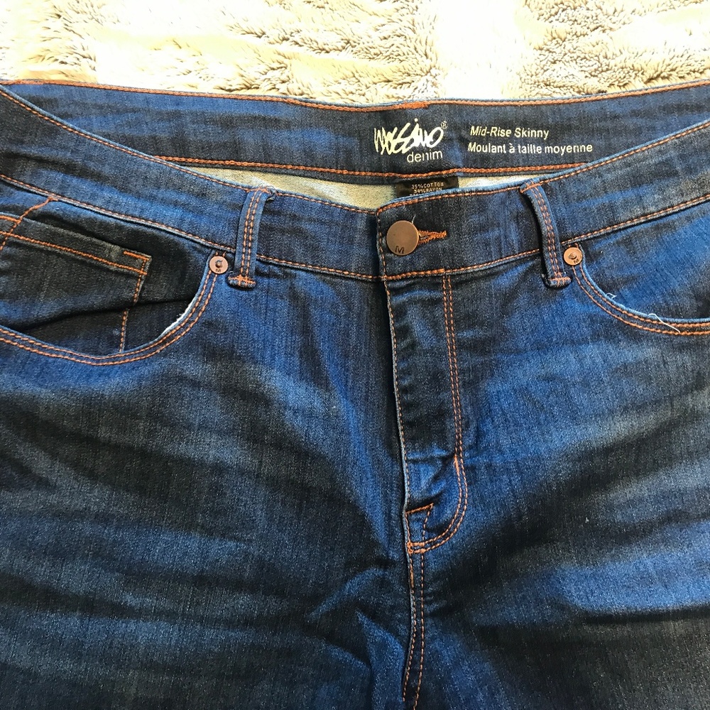 Mid-Rise Skinny Jeans - Picture 2 of 4